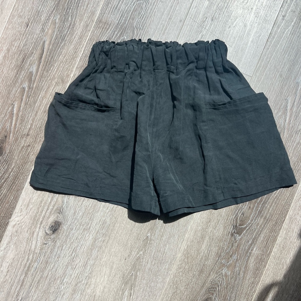 Ozma High Waist shorts
